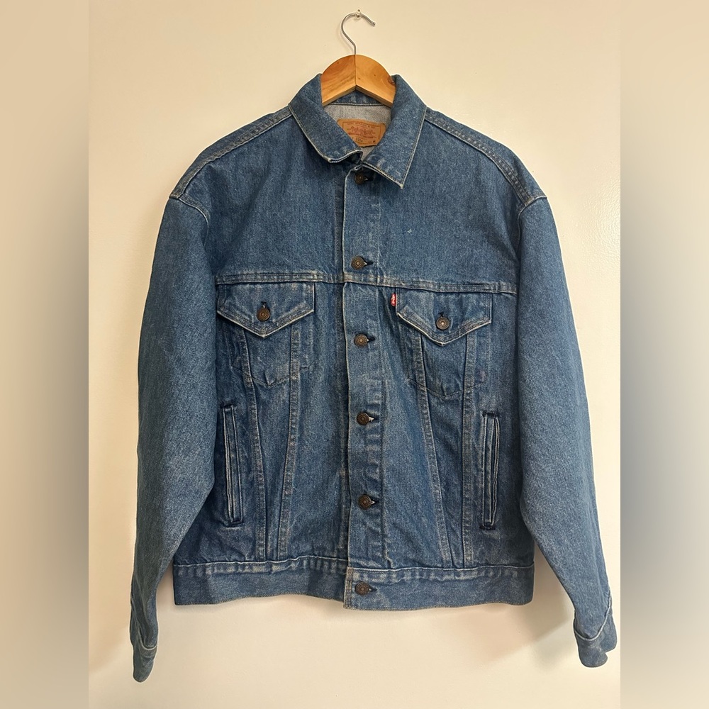 Levi's Men's Classic Blue Denim Jacket - Picture 2 of 5
